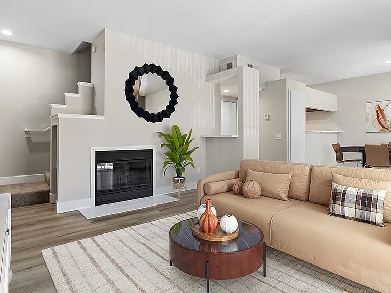 Marquessa Villas Apartments and Townhomes — Photo 2