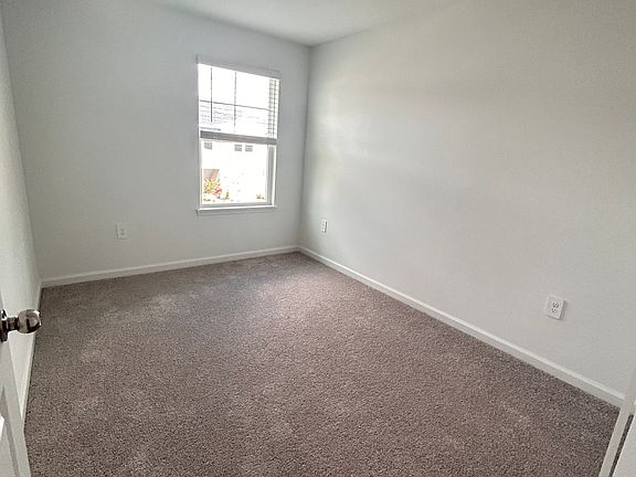 4th image of 3477 SE 37th Avenue Rd #A