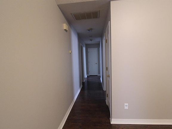 5th image of 1237 N Heritage Ave