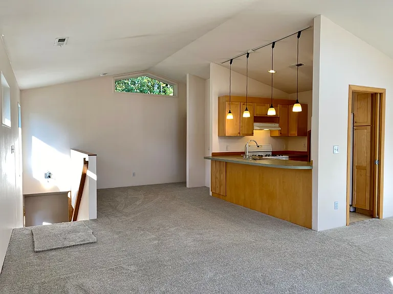 29 Annie Ln — Photo 5