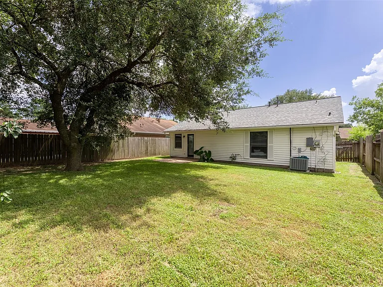 1123 Rock Canyon Dr — Photo 23