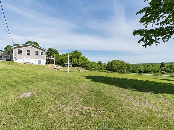 2nd image of 35609 Putman Hill Rd