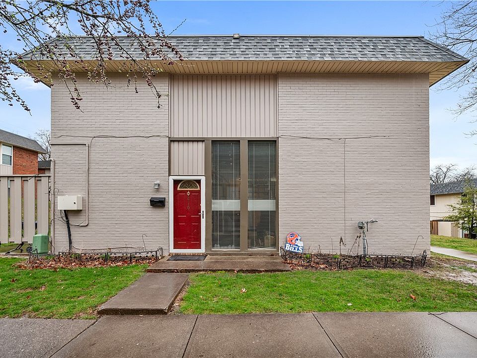 1st image of 416 College Park Dr