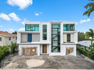 365 NE 3rd St, Boca Raton, FL 33432