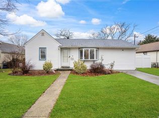 45 Birs Ave, Lindenhurst, NY 11757