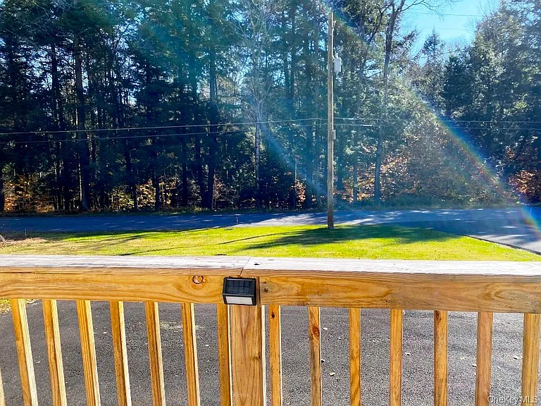 141 Gale Rd — Photo 17