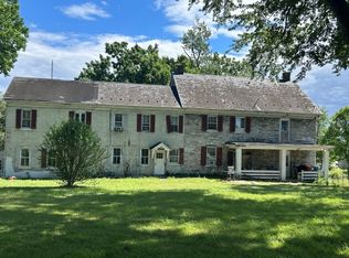 1101 Eberts Ln APT 5, York, PA 17402