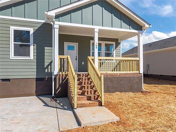 4th image of 109 E Earnhardt St