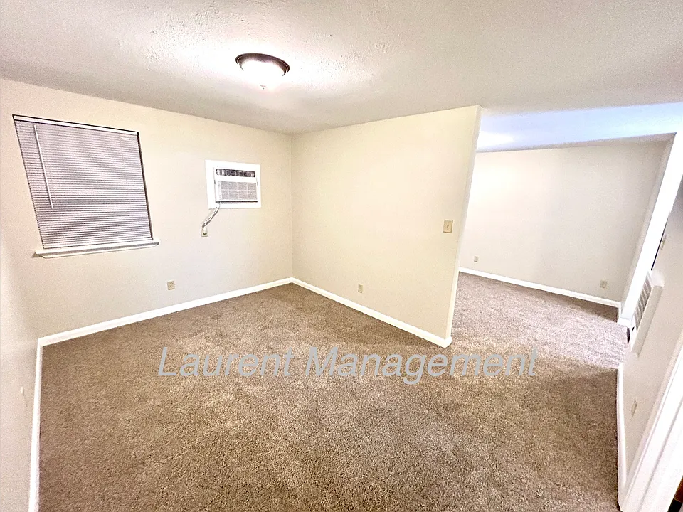 515 Lake Ave #24