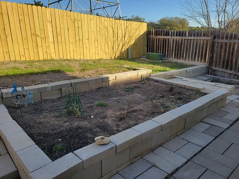 7219 Avery Rd — Photo 38