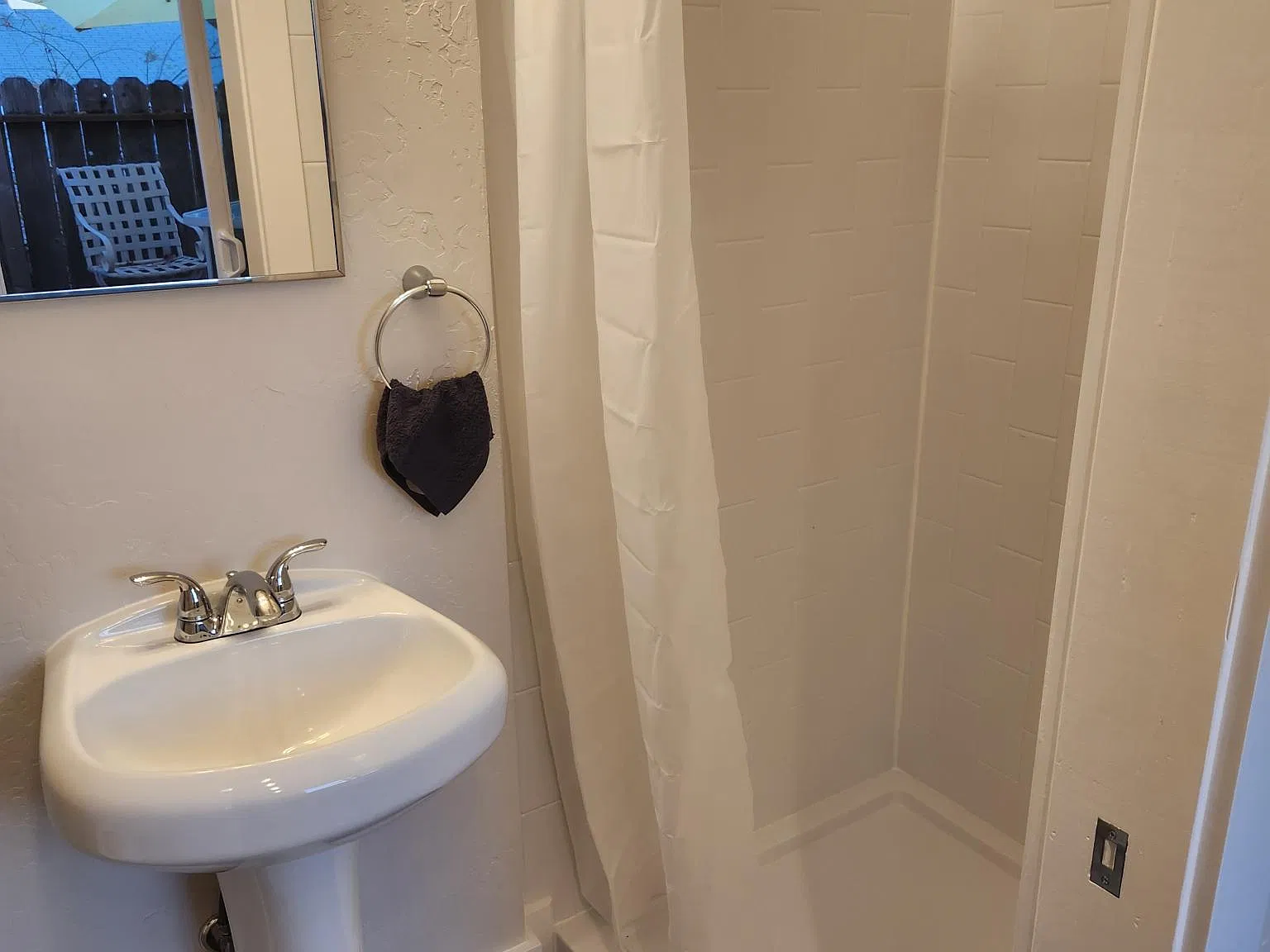 2570A Monterey Ave — Photo 2