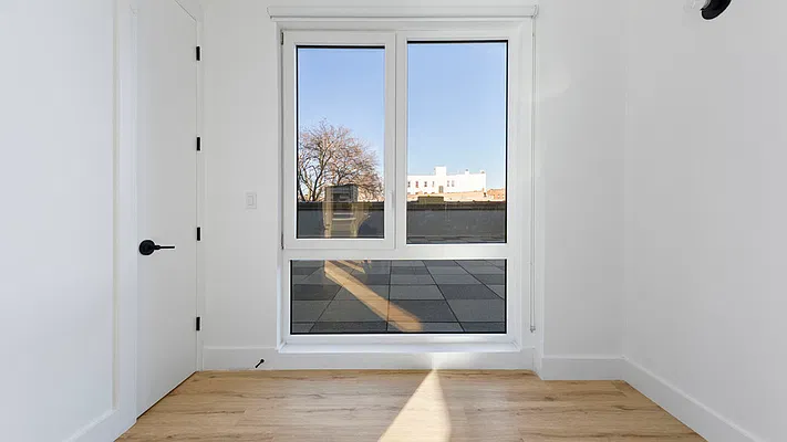 Rented by Nooklyn NYC LLC | media 39