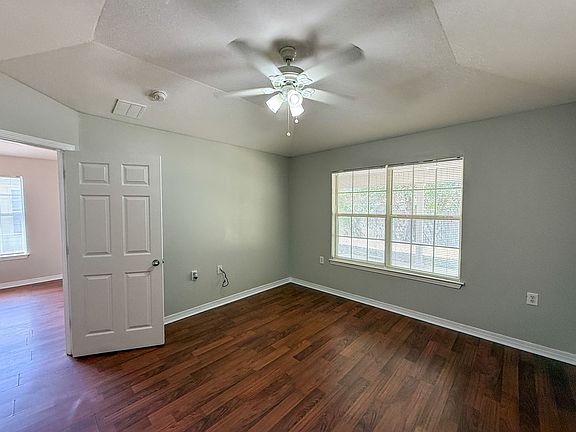 5th image of 5919 Bilek Dr