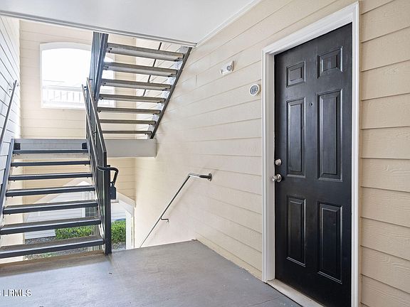 3rd image of 100 Kensington Boulevard #1013