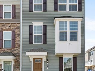 28 Caswell Dr, Indian Head, MD 20640