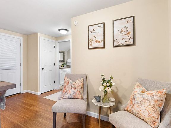 5th image of 138 Saratoga Ave