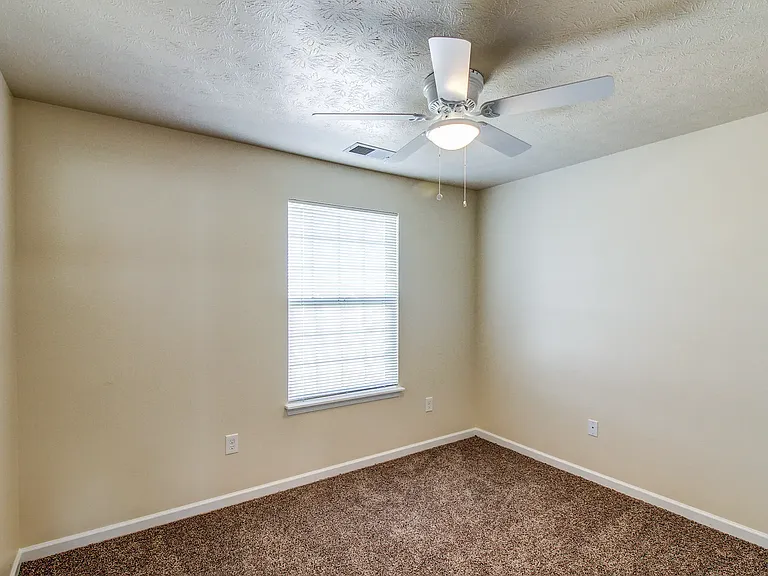 Appleton Apartments — Photo 8