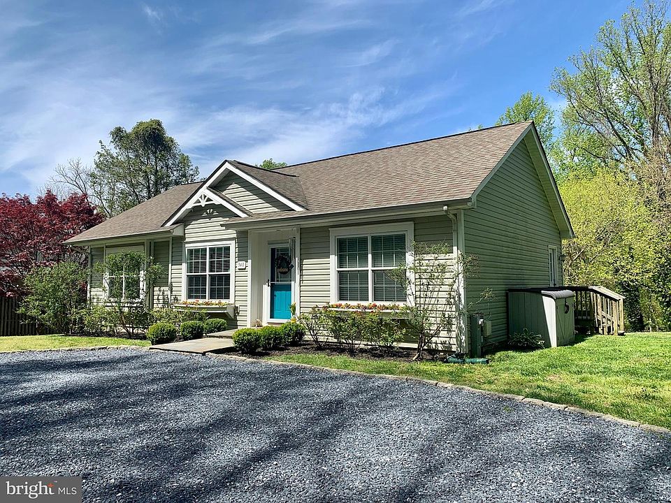 2nd image of 340 Forest Beach Rd
