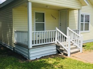 1556 S Kessler Ave, Schulenburg, TX 78956