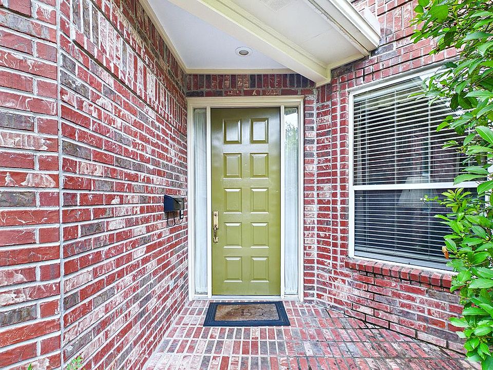 1st image of 417 Winged Foot Dr