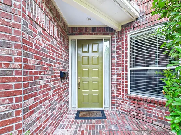 417 Winged Foot Dr, Lufkin, TX 75901