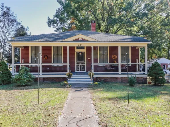 701 Conduit Rd, Colonial Heights, VA 23834