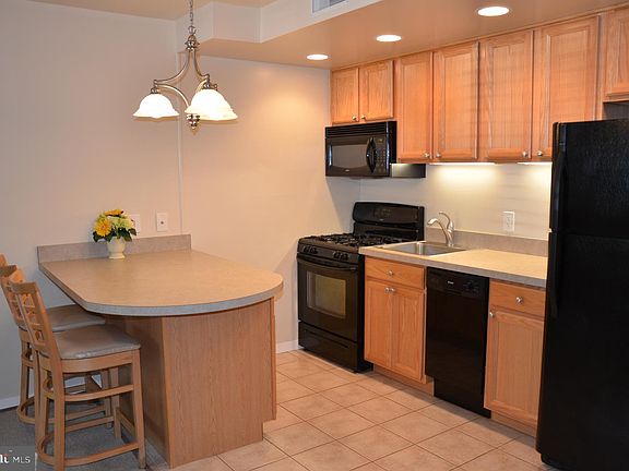 2nd image of 3415 University Blvd W #3415