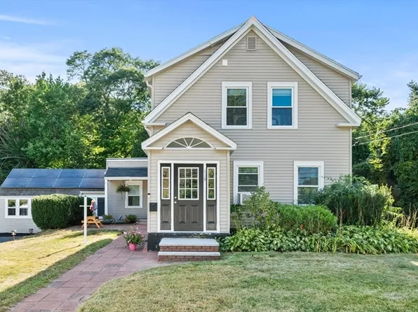 119 Spring St, Rockland, MA 02370