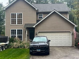 10313 Wilmette Ave, Algonquin, IL 60102