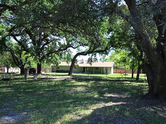 3rd image of 21906 Vista Oaks Dr