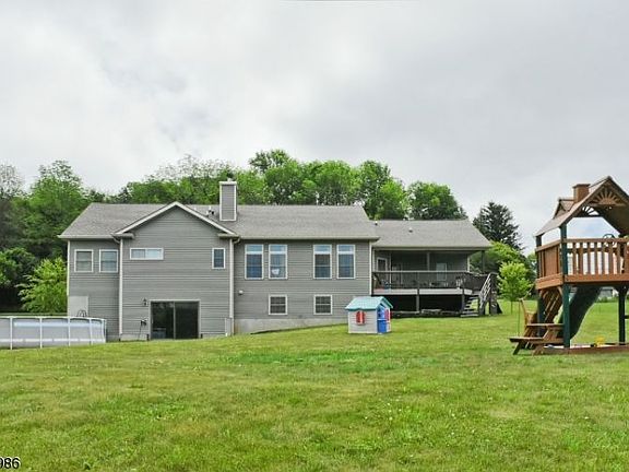 4th image of 9 Ketcham Rd