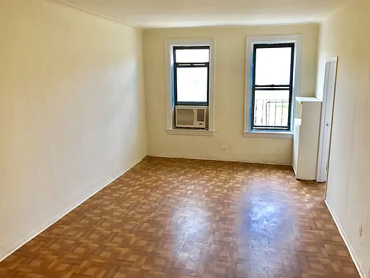 Rented by Voro, LLC | media 8