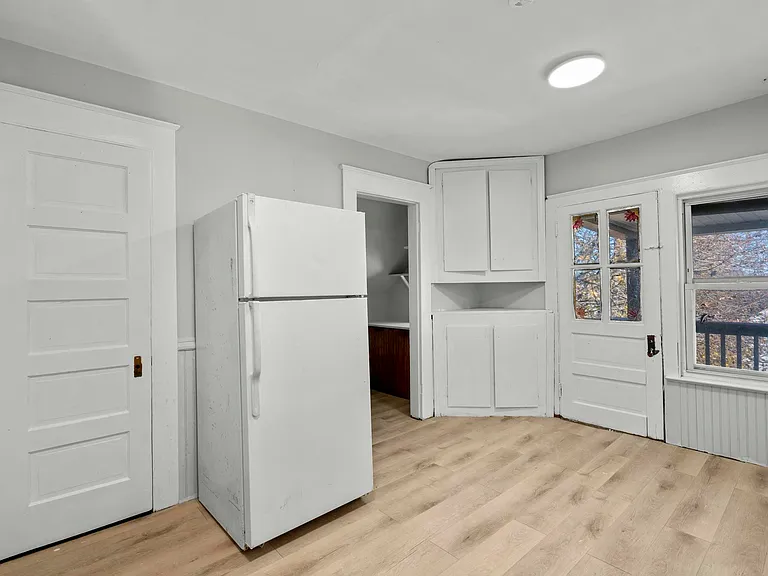 50 Hillside Pl #3 — Photo 14