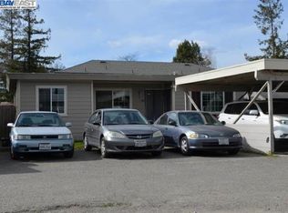 487 Hearn Ave, Santa Rosa, CA 95407