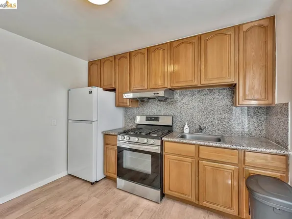 1715 9th Ave APT C, Oakland, CA 94606