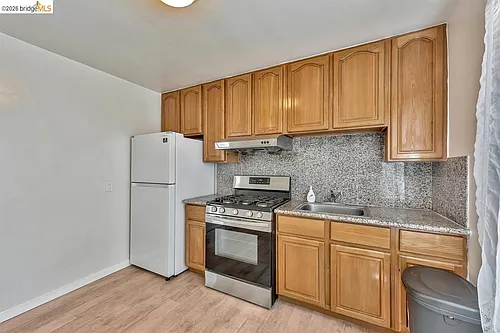 1715 9th Ave #C Photo 1