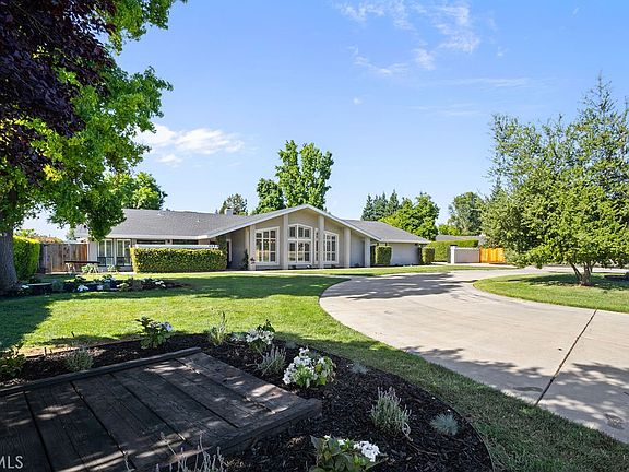 2nd image of 2698 E South Bear Creek Dr
