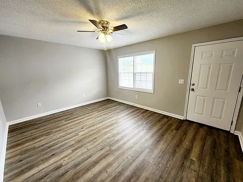 180 E Grande Ave Photo 1