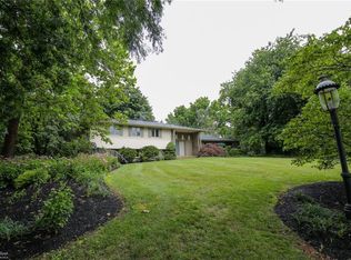 2019 Sunderland Dr, Bethlehem, PA