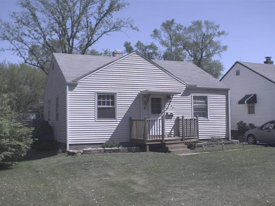 248 W Kanawha Ave