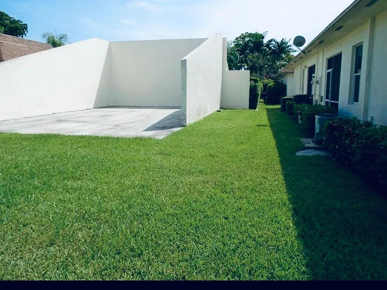 11937 Sturbridge Ln — Photo 12