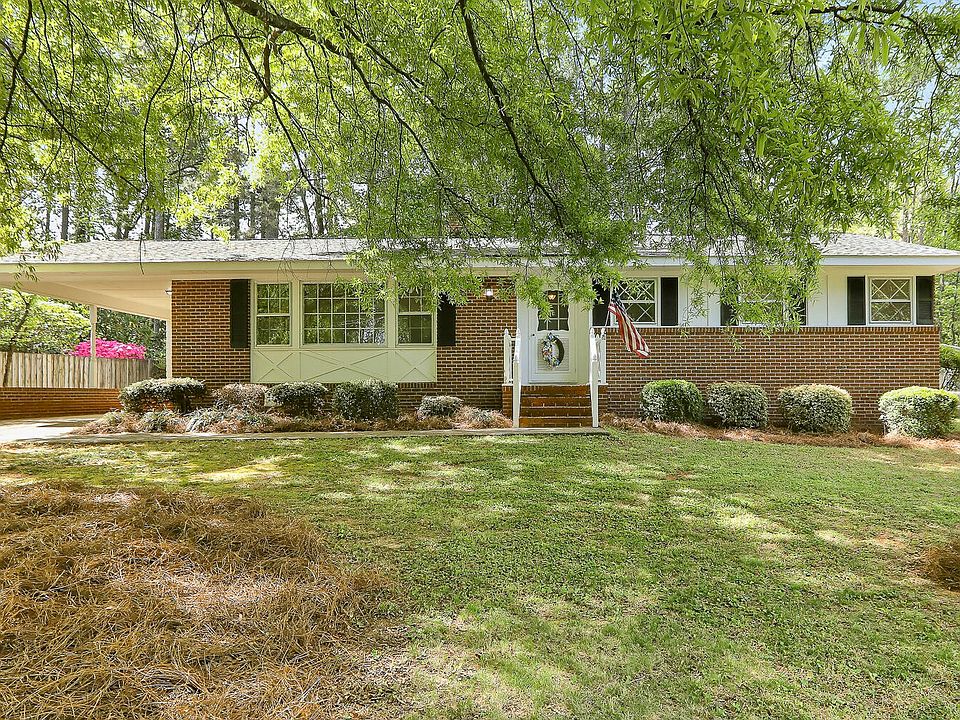 1st image of 628 Ashe Ave