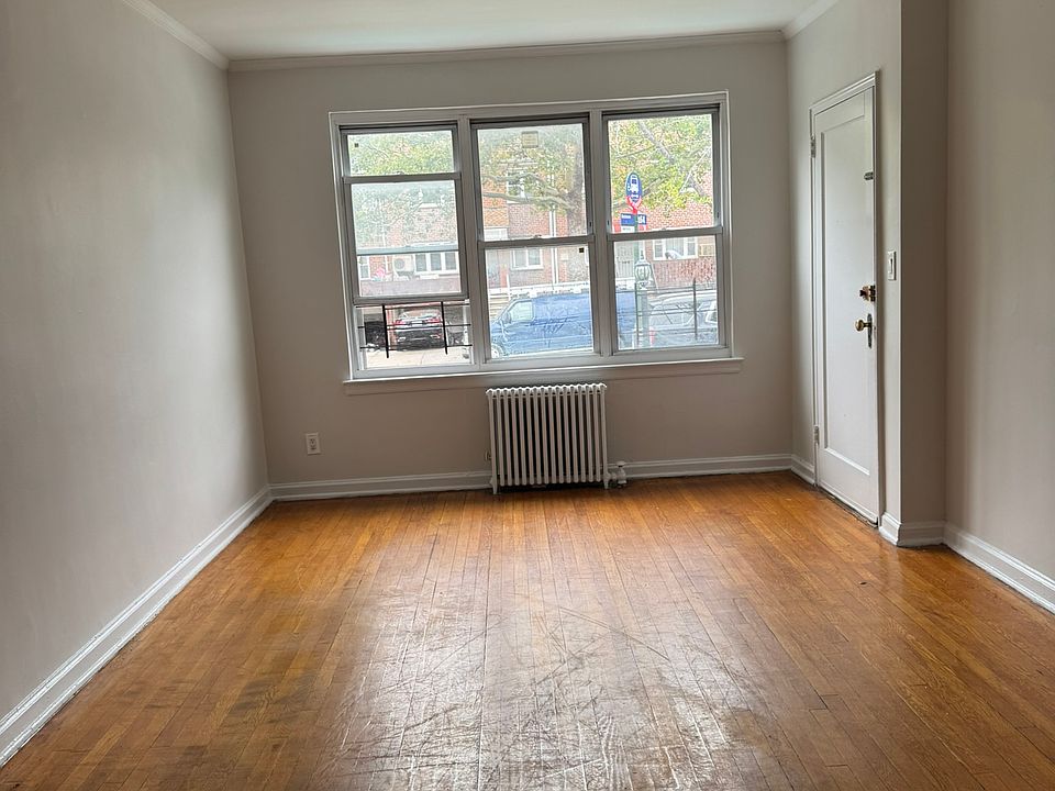 1st image of 14014 Jewel Ave #1