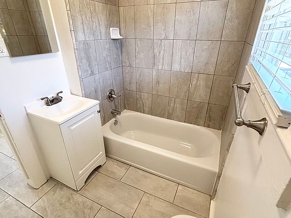 4th image of 4017 58th St