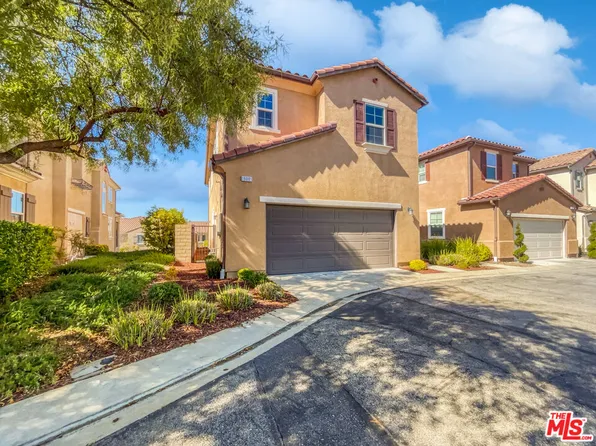 19881 Via Ott, Santa Clarita, CA 91321