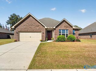 121 Berry Farm Rd, Meridianville, AL 35759