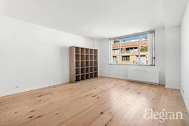 Rented by (Legacy) Elegran