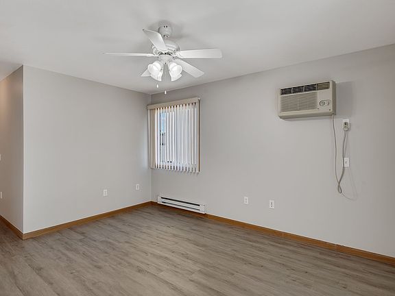 4th image of 2014-2020 7th St S #2016