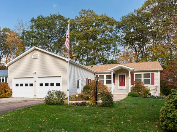 22 Heather Brook Road, Montville, CT 06382