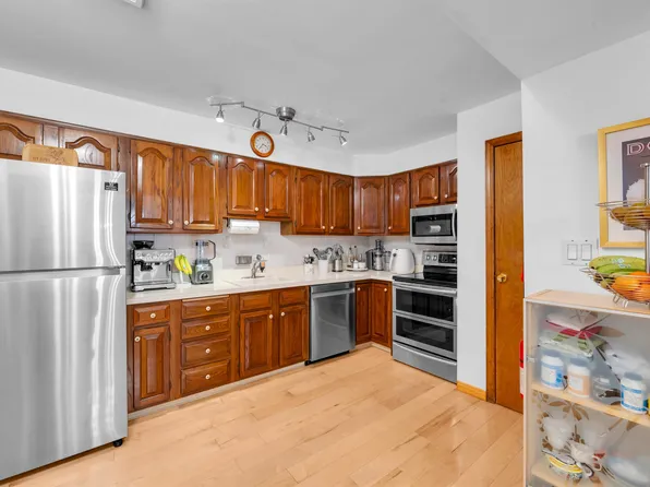 9249 Kennedy Boulevard image 1 of 27